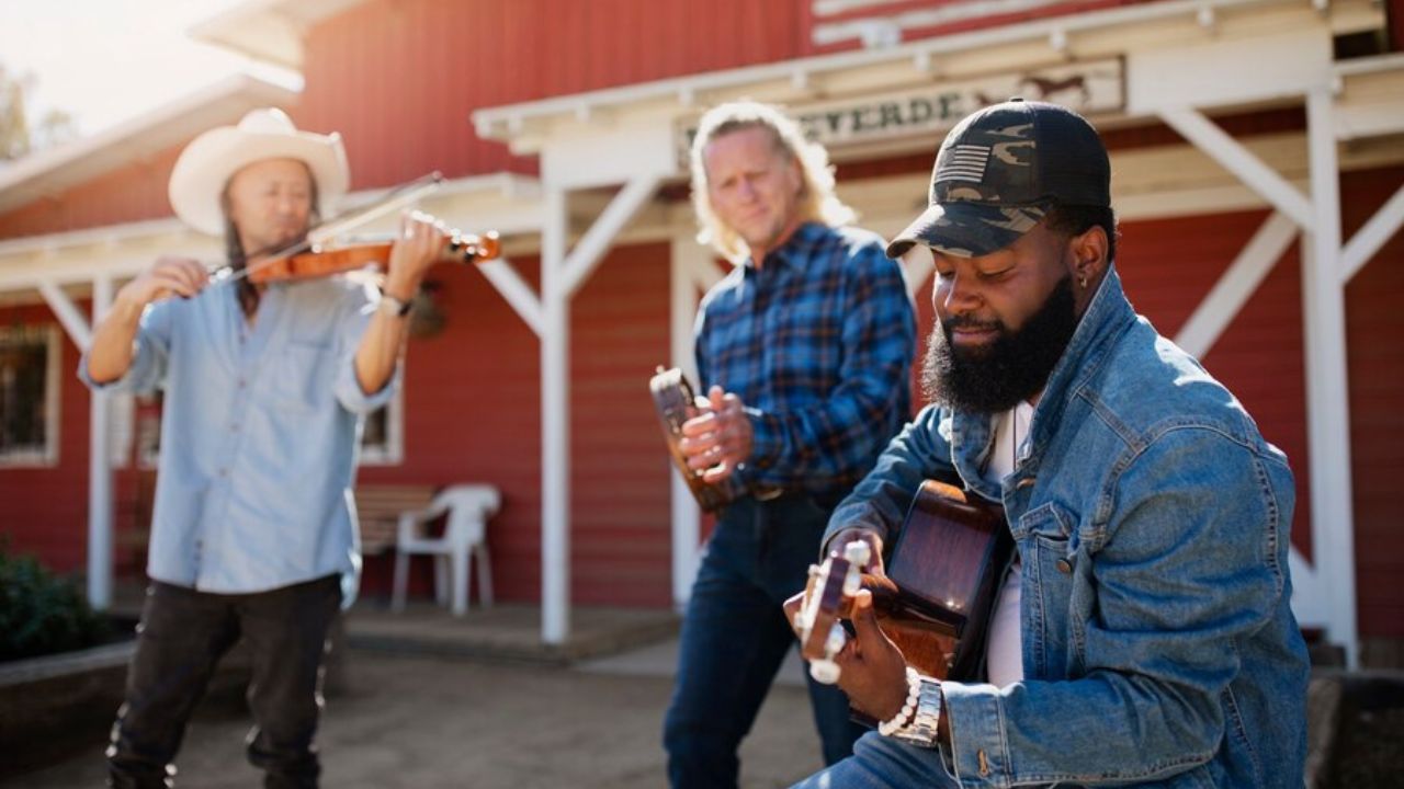 American Pickers Returns to Mid-Ohio Valley for Filming in August